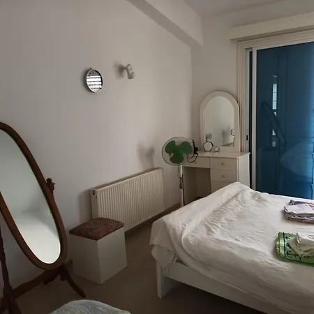 Accommodatie bij particulieren In Amazing In Tourist Area Near Oroklini